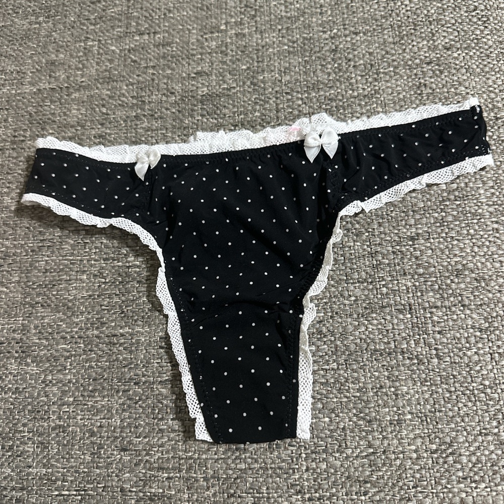 2010 Victoria’s Secret Sexy Little Things Black Polka Dot Thong Panty